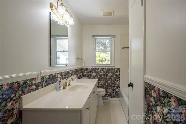 Listing Photo 25