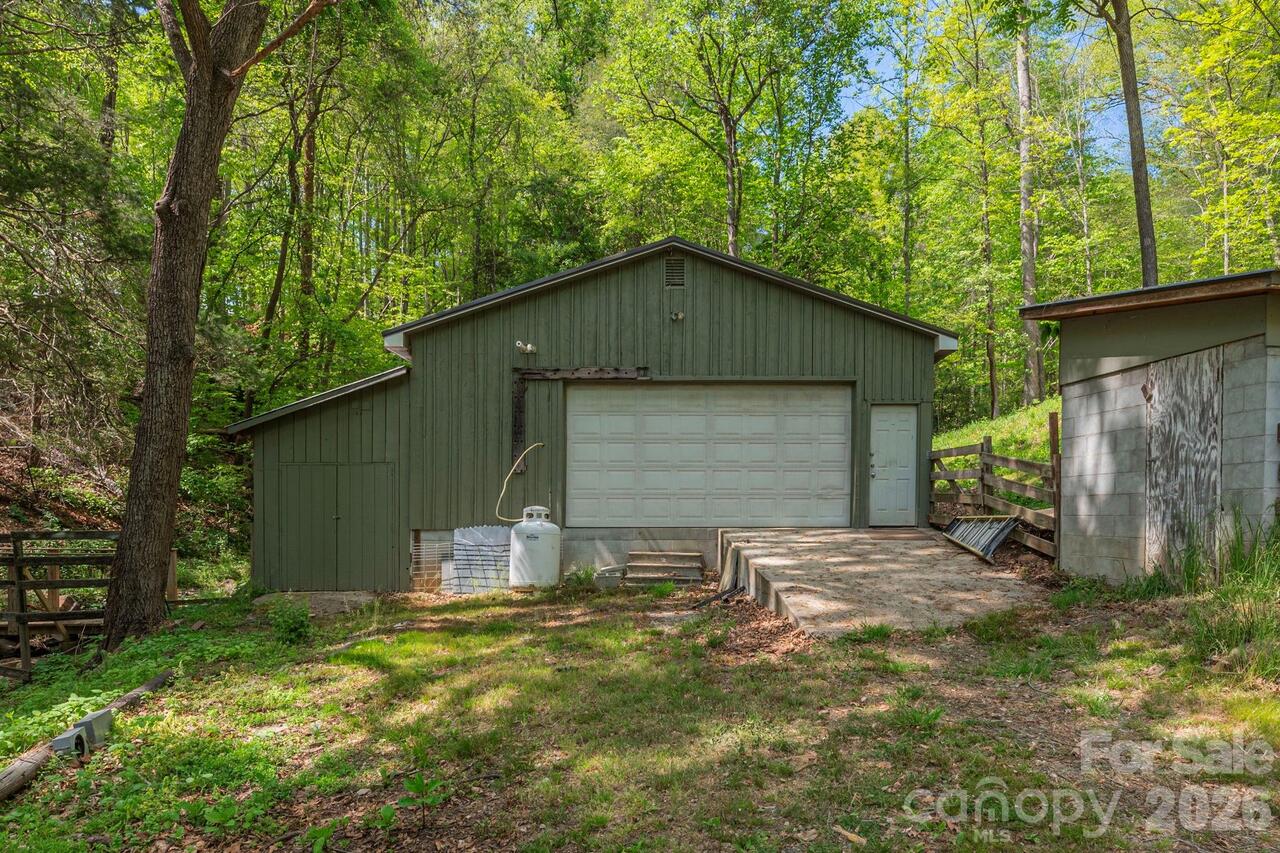 Listing Photo 6
