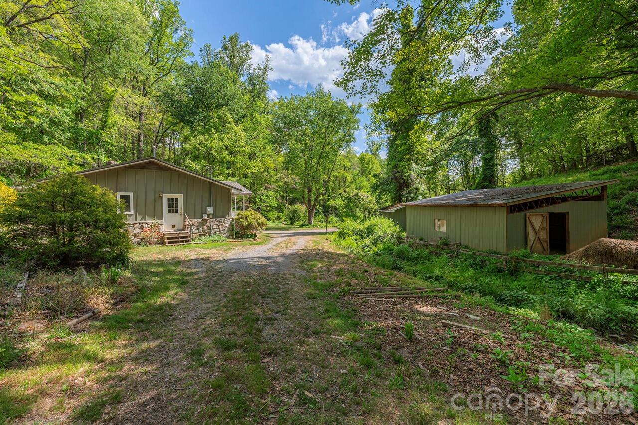 Listing Photo 8