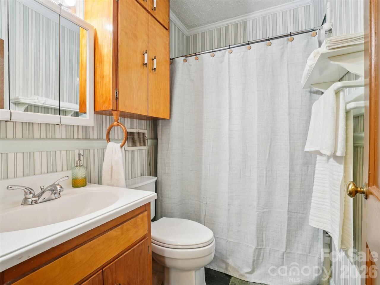 Listing Photo 17