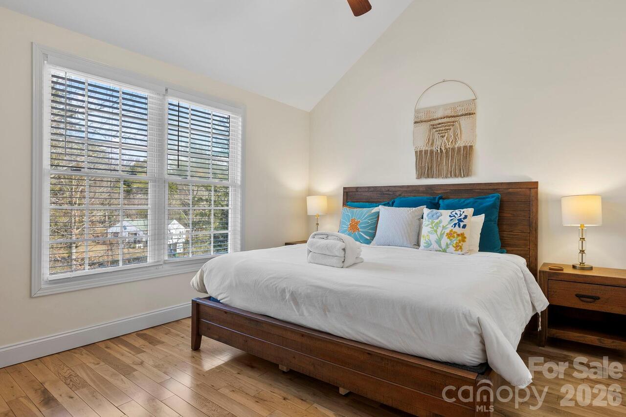 Listing Photo 23