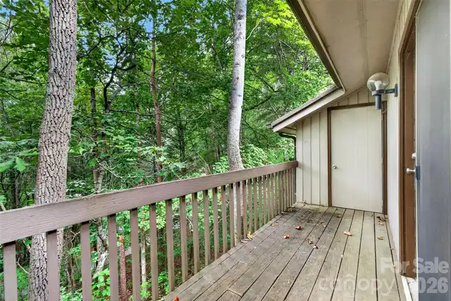 Listing Photo 17