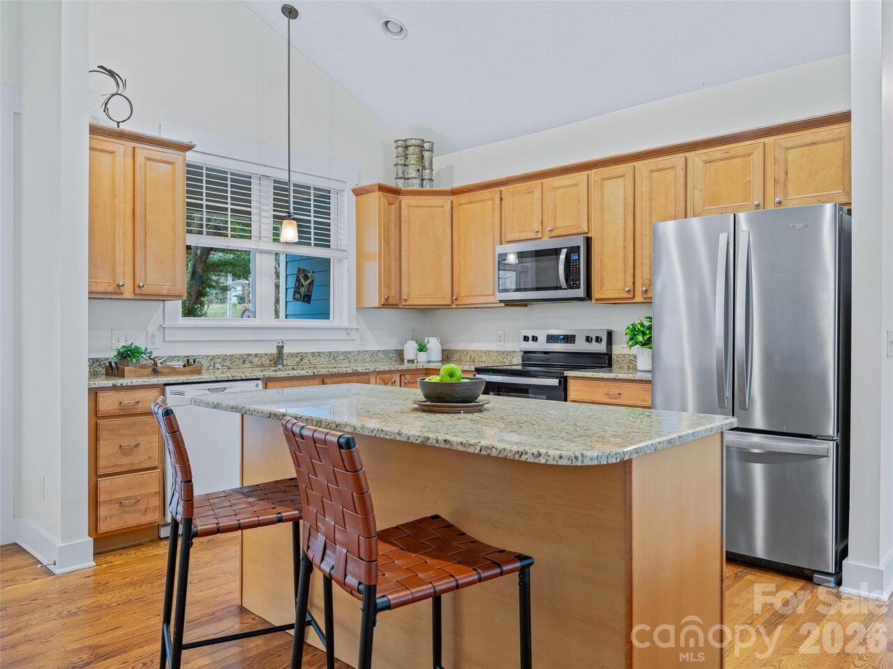 Listing Photo 6