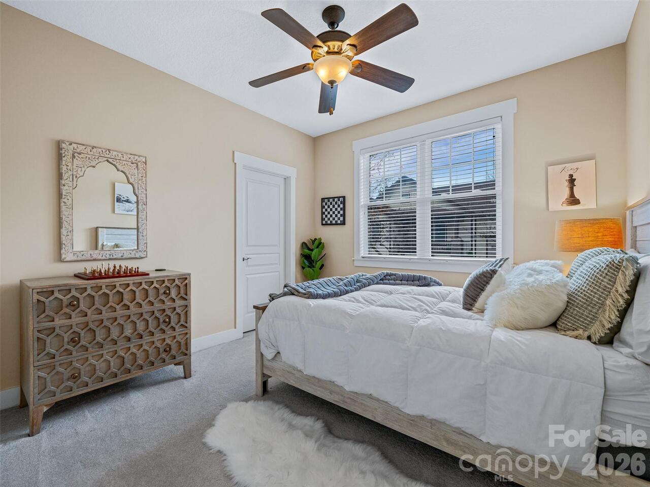 Listing Photo 14