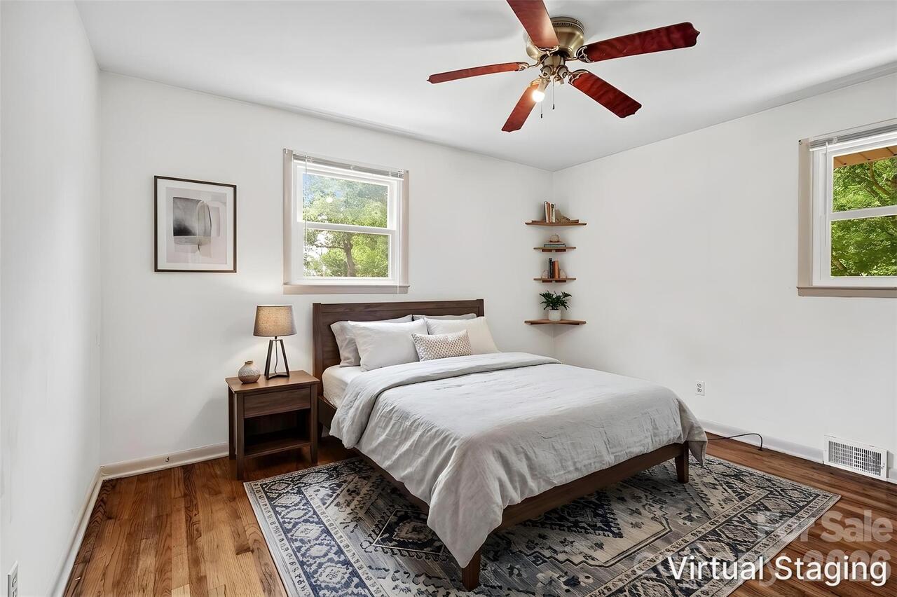 Listing Photo 12