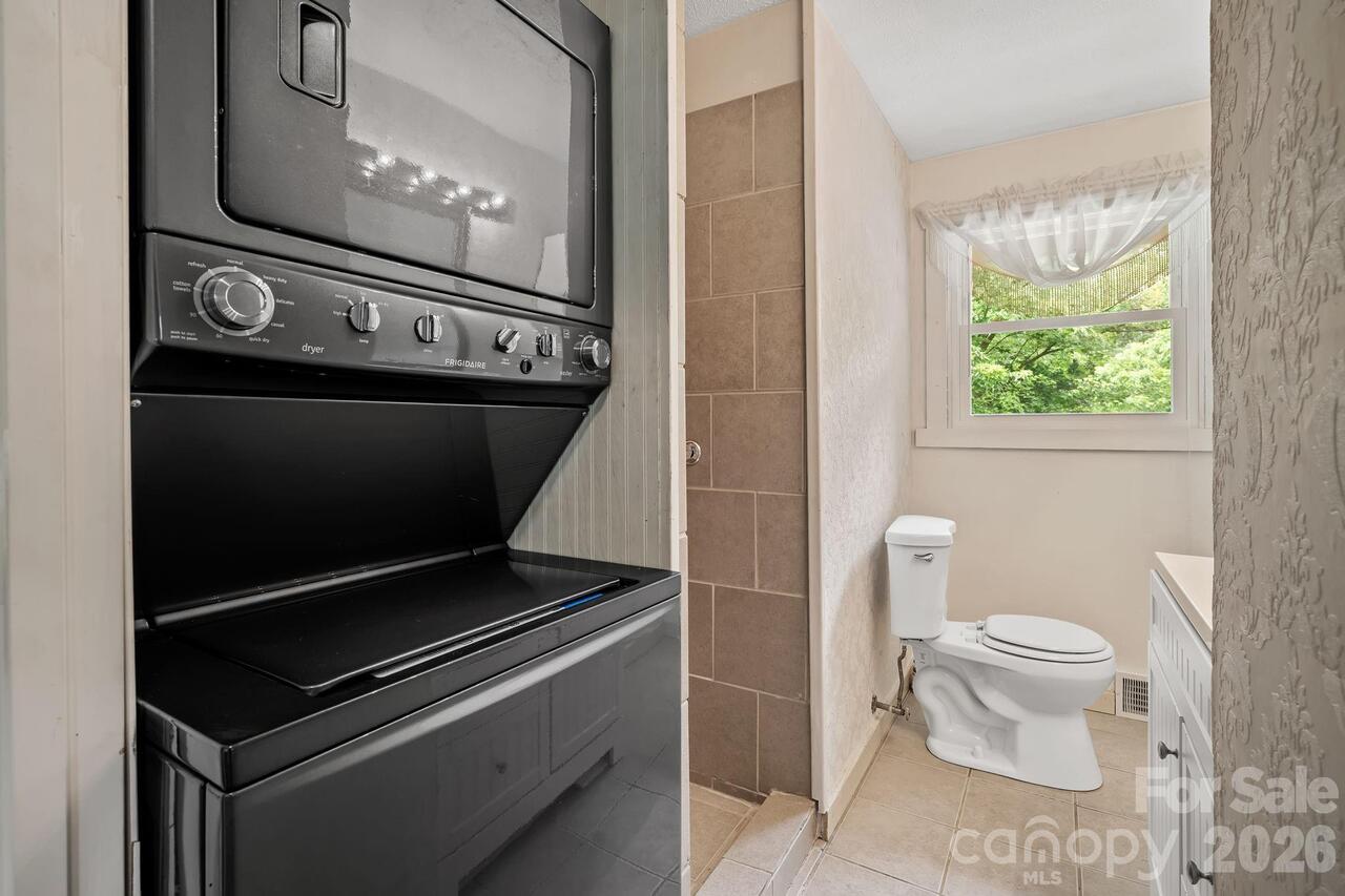 Listing Photo 14