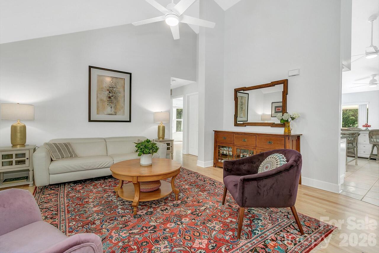 Listing Photo 7