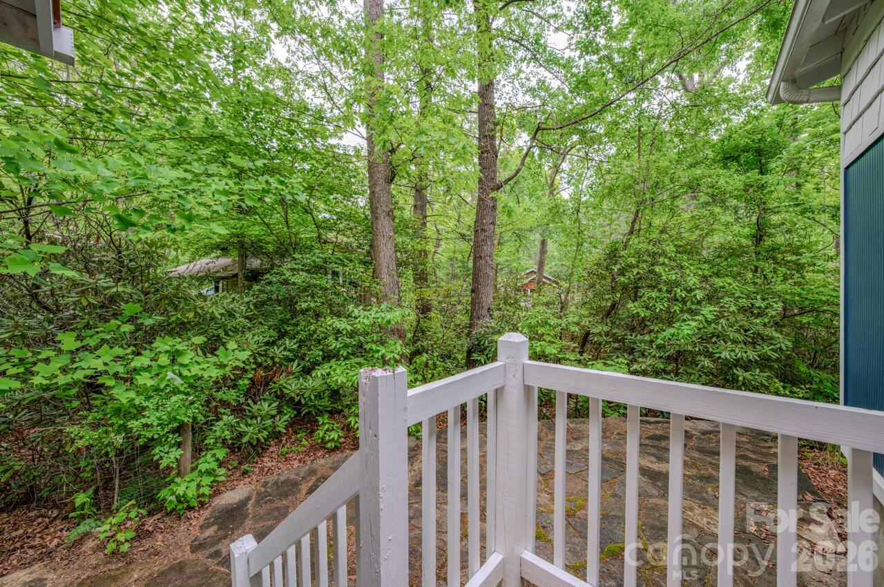 Listing Photo 16