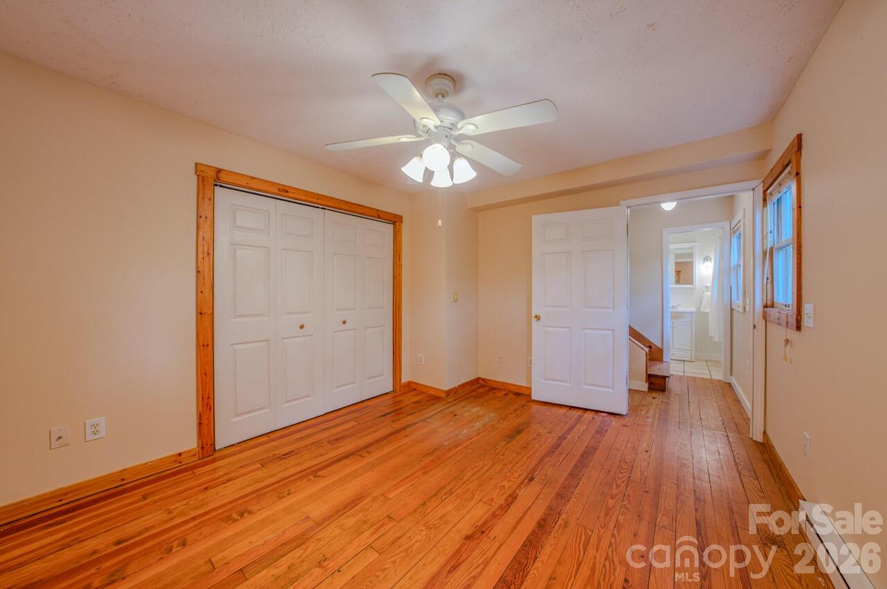 Listing Photo 24