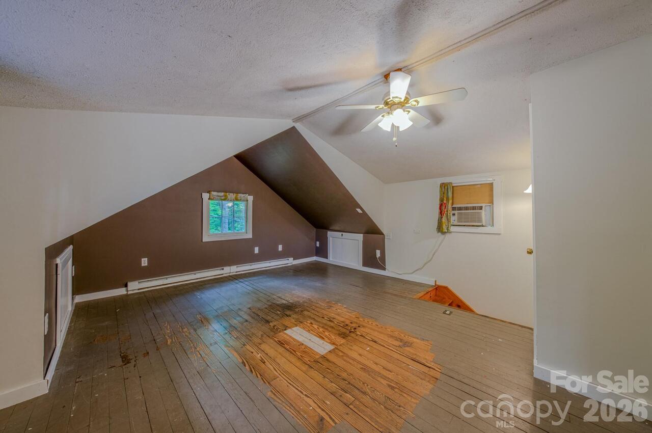 Listing Photo 25