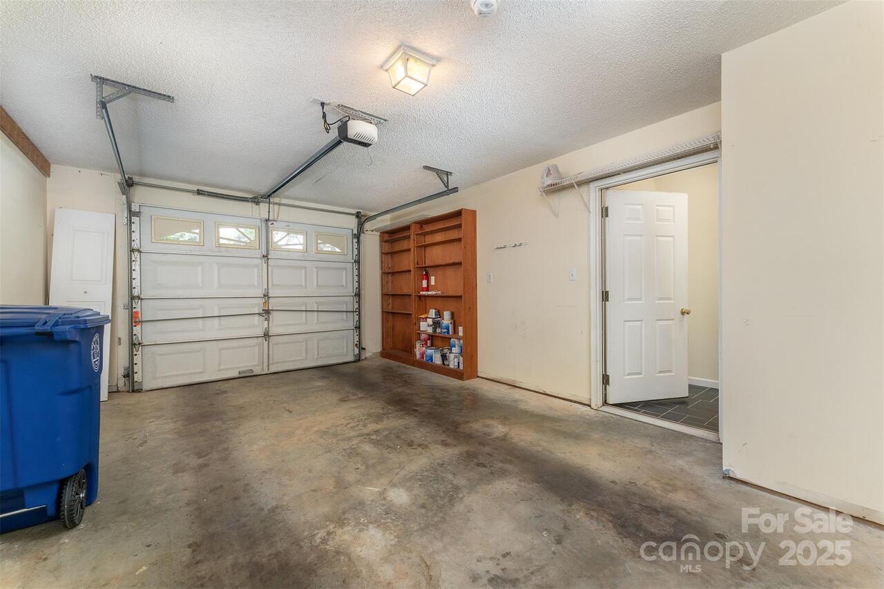 Listing Photo 22