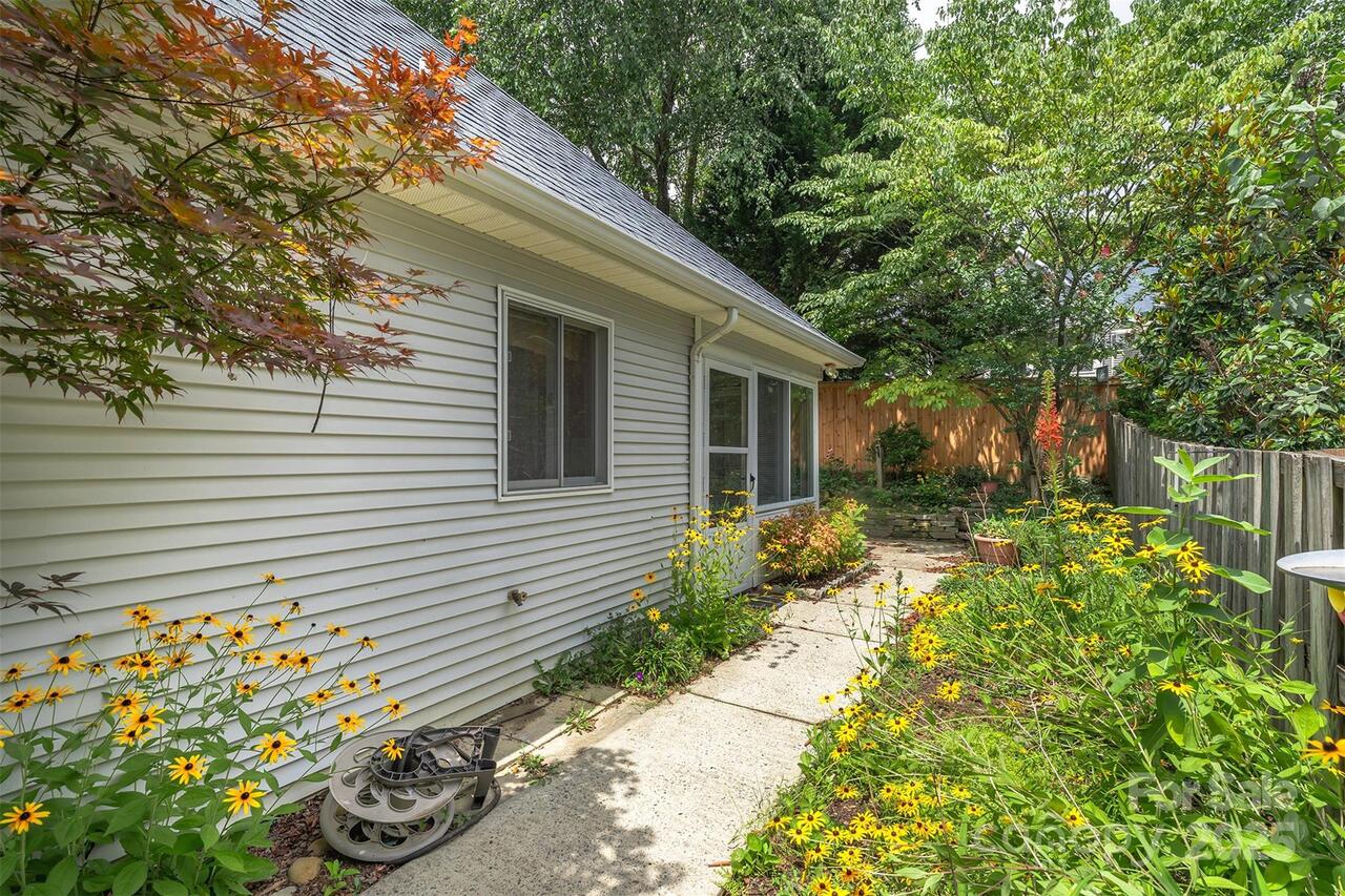 Listing Photo 25