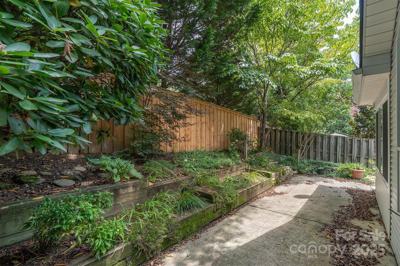 Listing Photo 29
