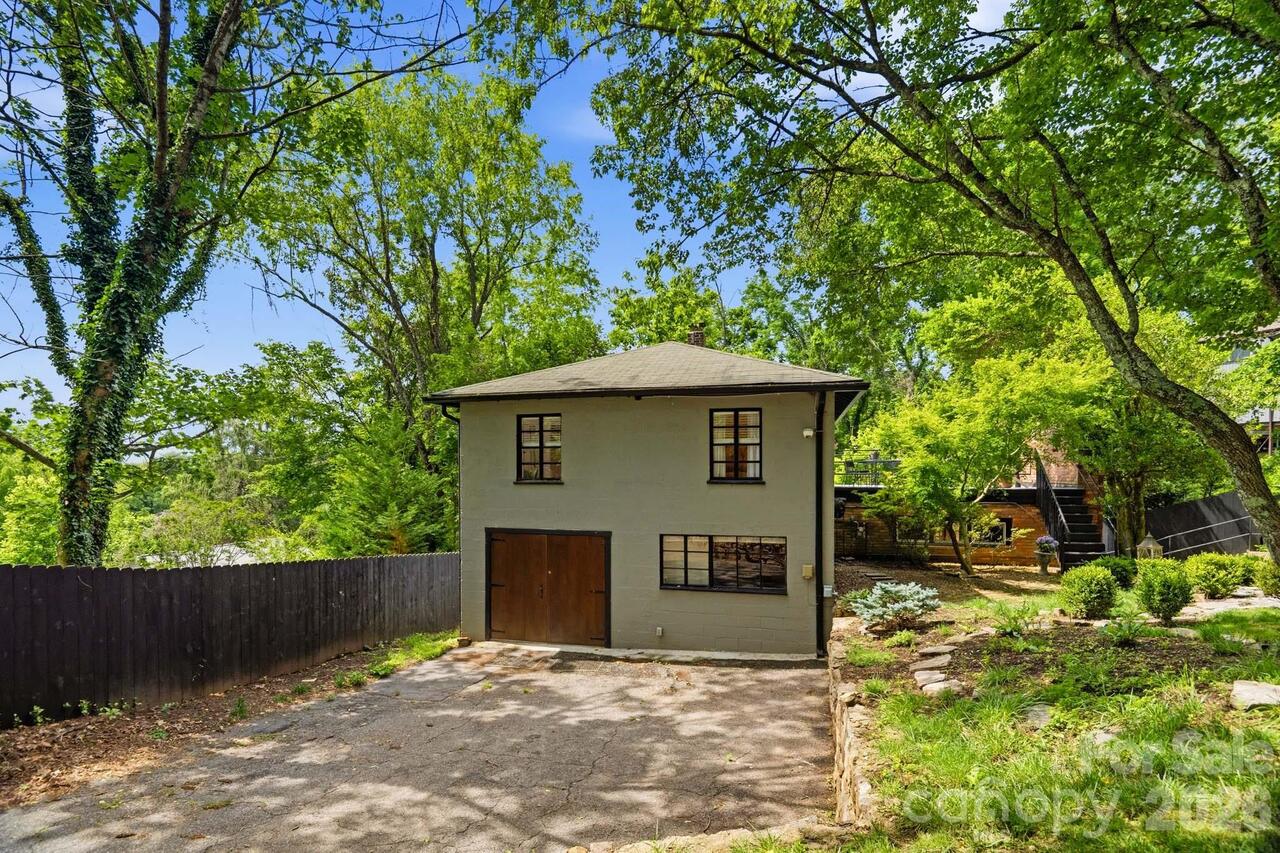Listing Photo 33