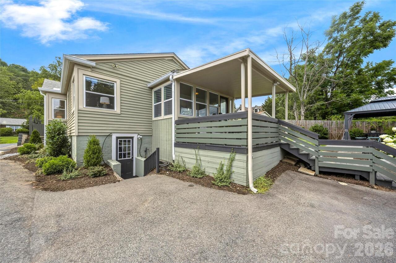Listing Photo 7