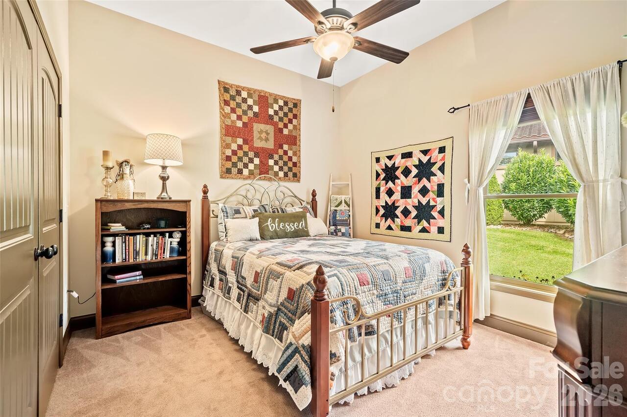 Listing Photo 18