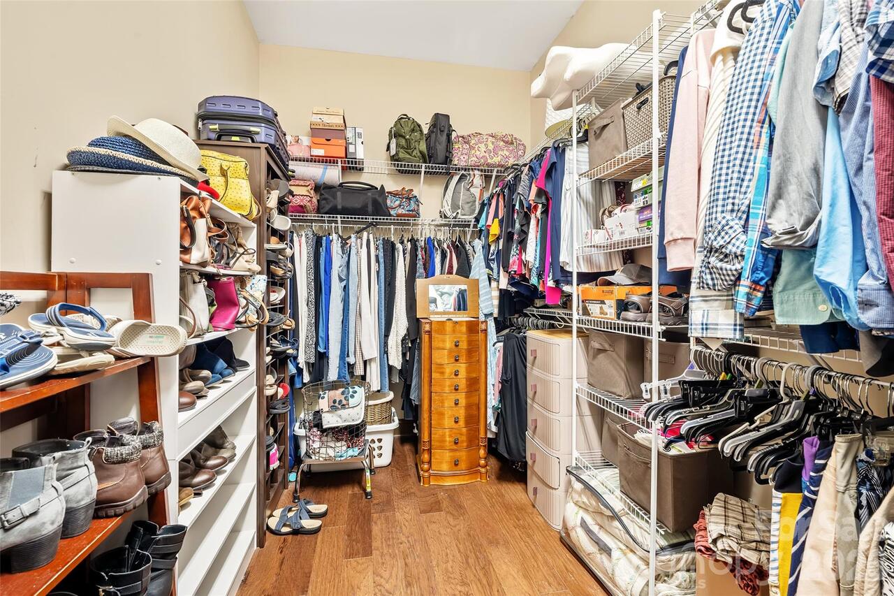 Listing Photo 16