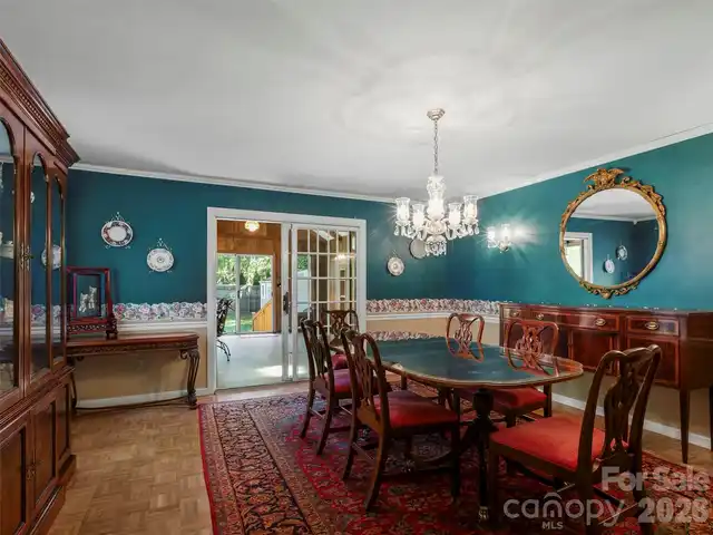Listing Photo 9