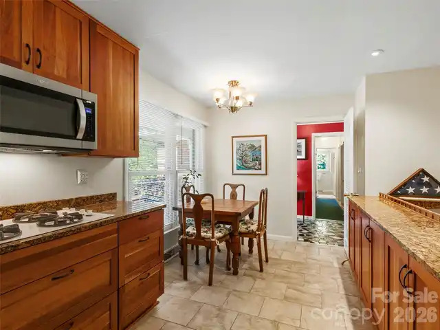 Listing Photo 17