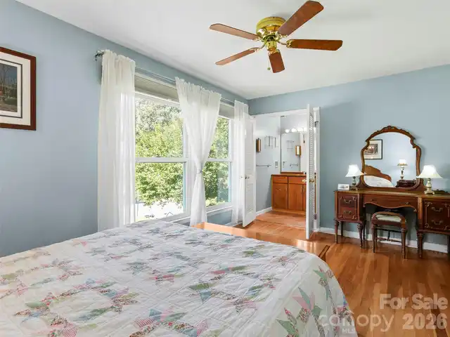 Listing Photo 22