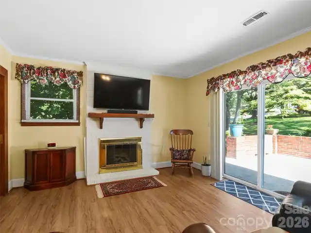 Listing Photo 28