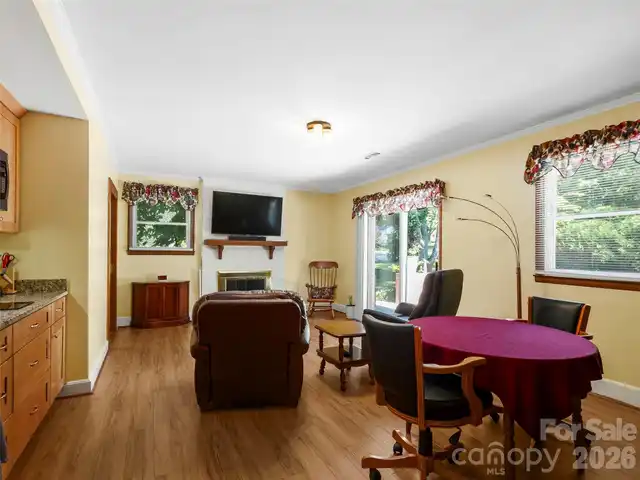 Listing Photo 29