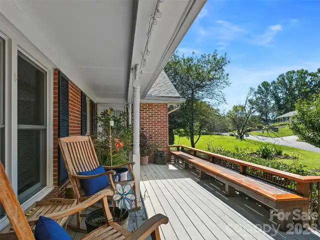 Listing Photo 34