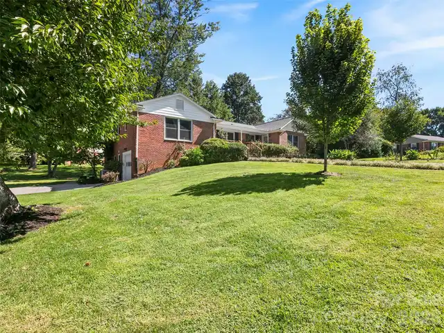 Listing Photo 38