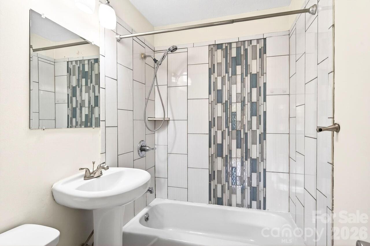 Listing Photo 15