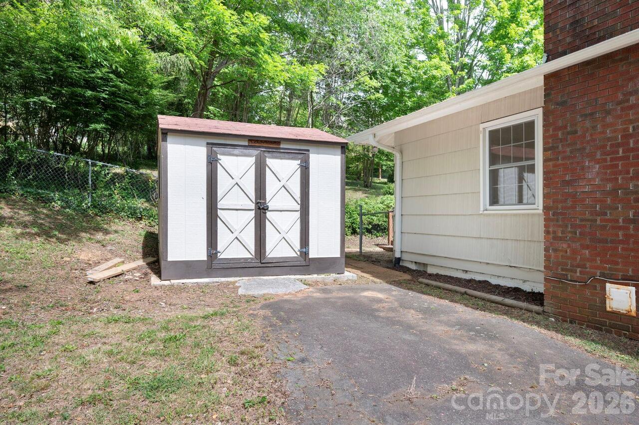 Listing Photo 34