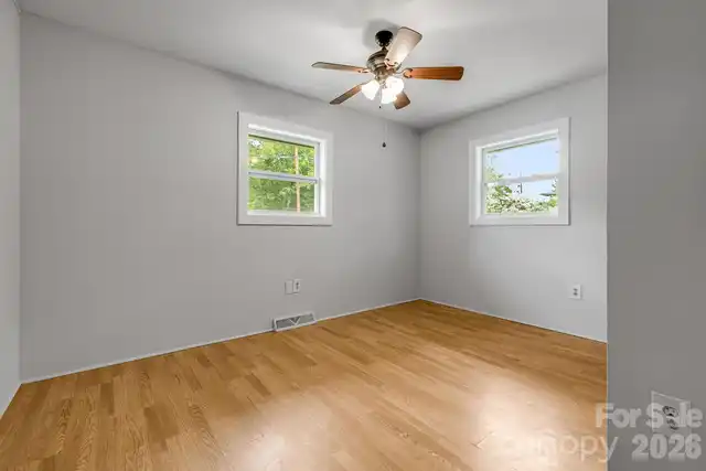 Listing Photo 27