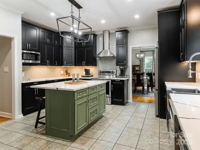 Listing Photo 15
