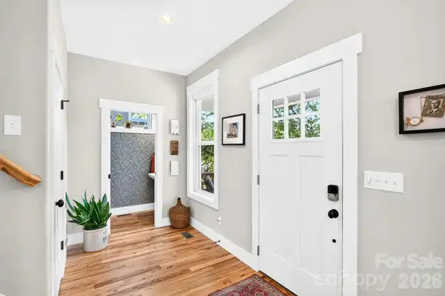 Listing Photo 6