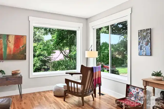 Listing Photo 10