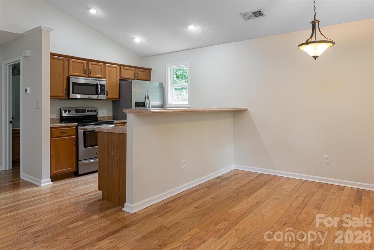 Listing Photo 13