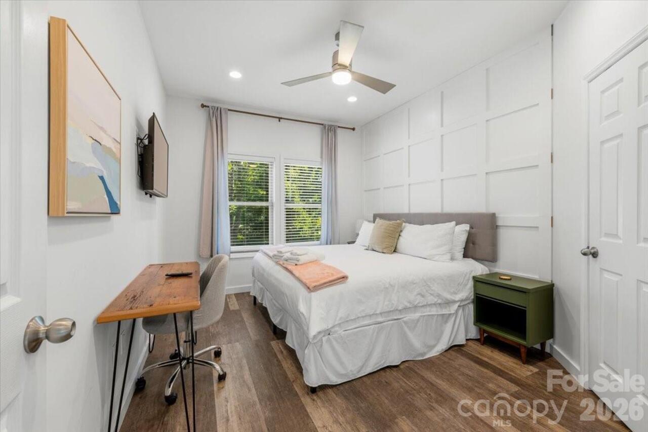 Listing Photo 17