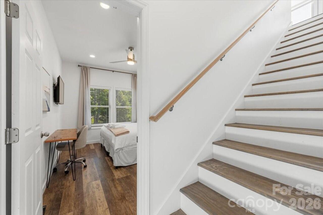 Listing Photo 19