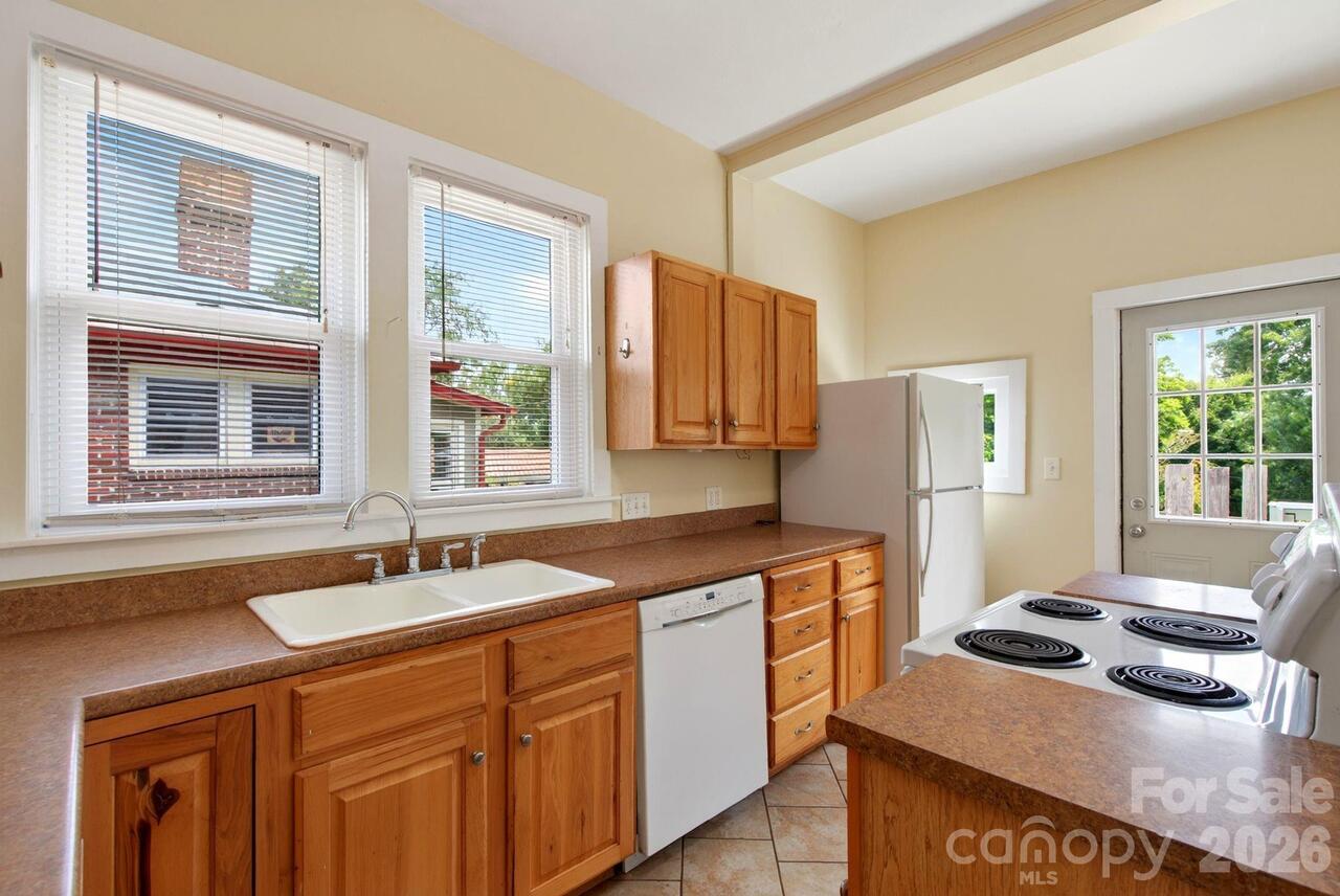 Listing Photo 18