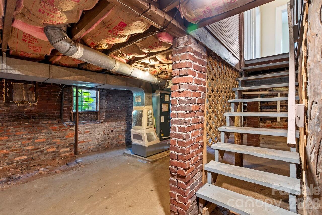 Listing Photo 21