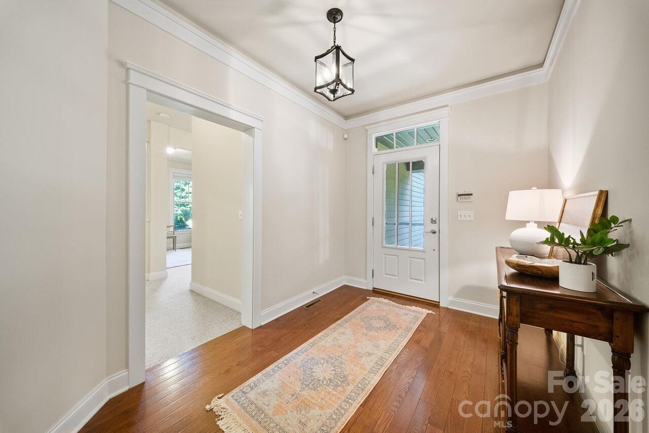 Listing Photo 9