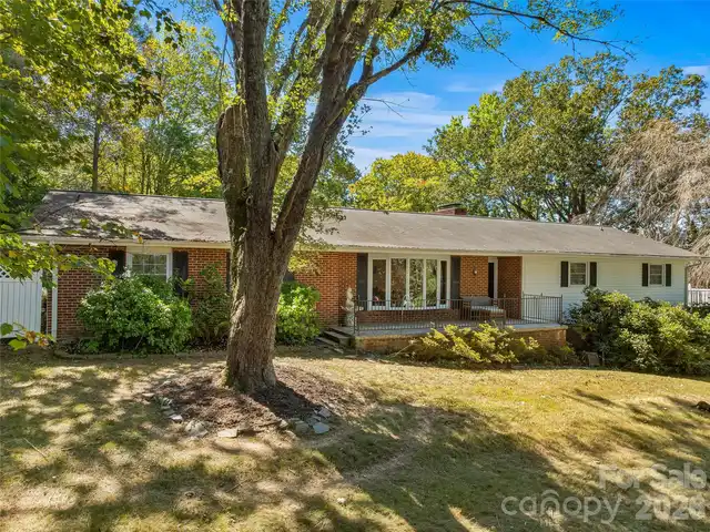 Listing Photo 6