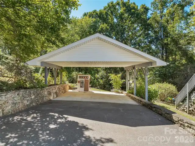 Listing Photo 34