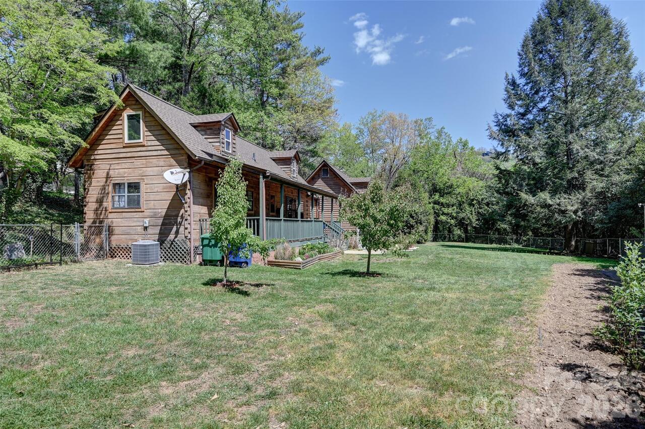 Listing Photo 5