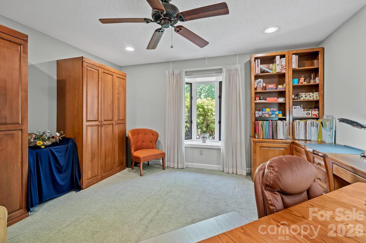 Listing Photo 22