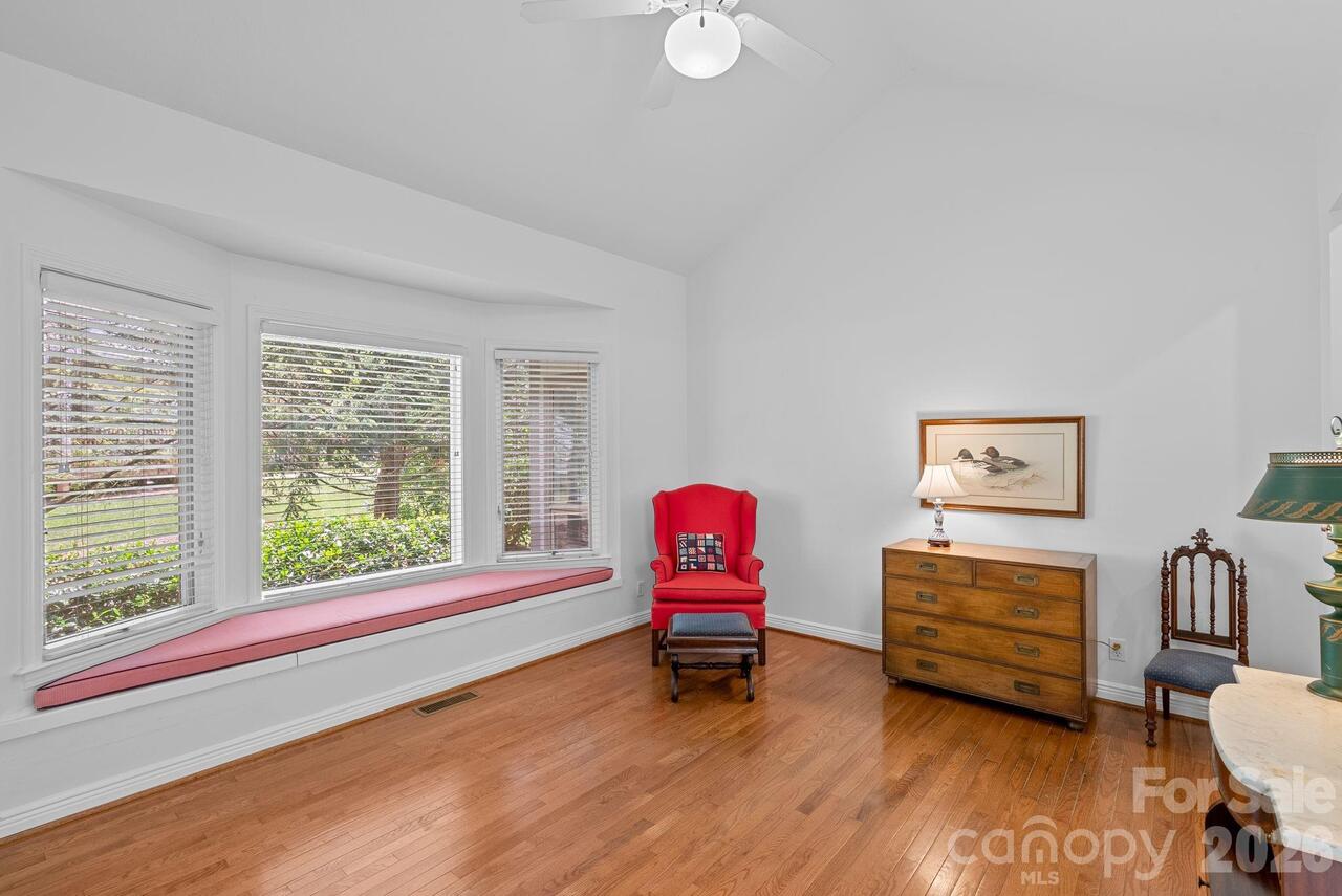 Listing Photo 24