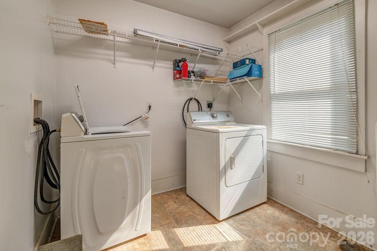 Listing Photo 10