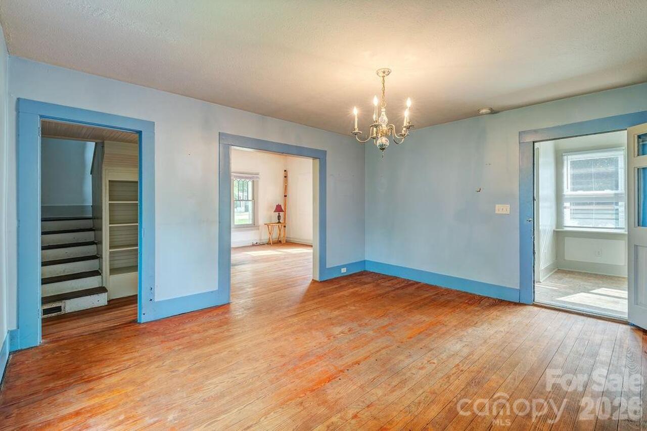 Listing Photo 16