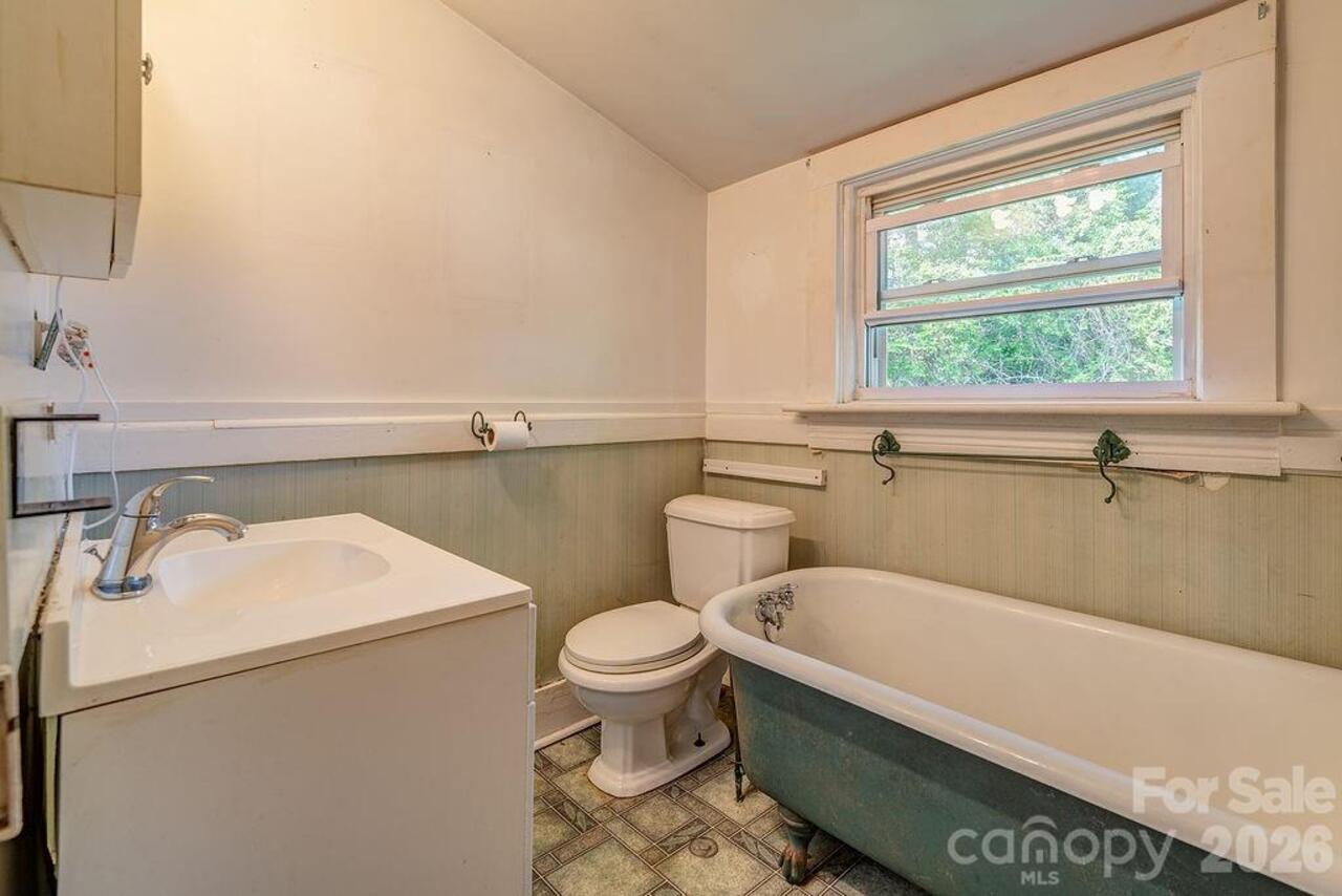Listing Photo 18