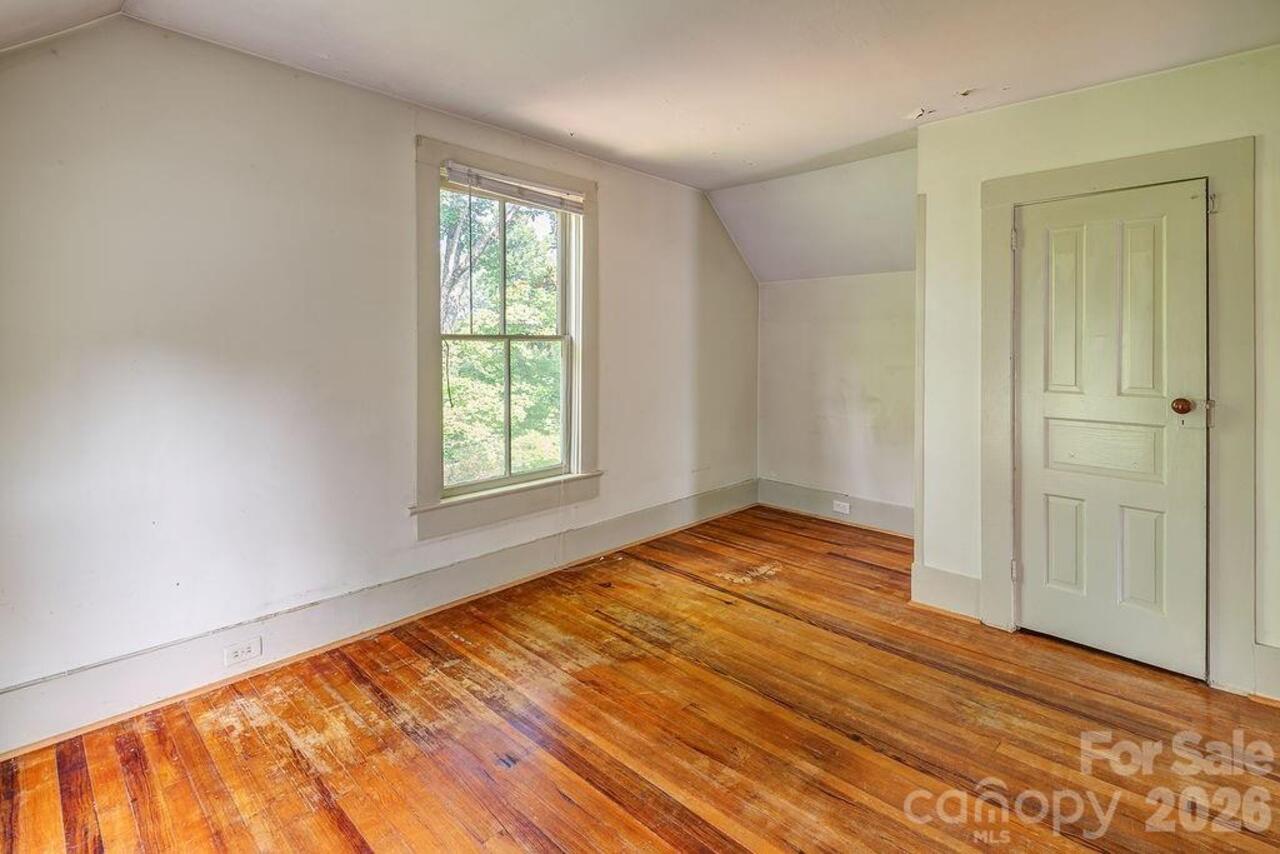 Listing Photo 23