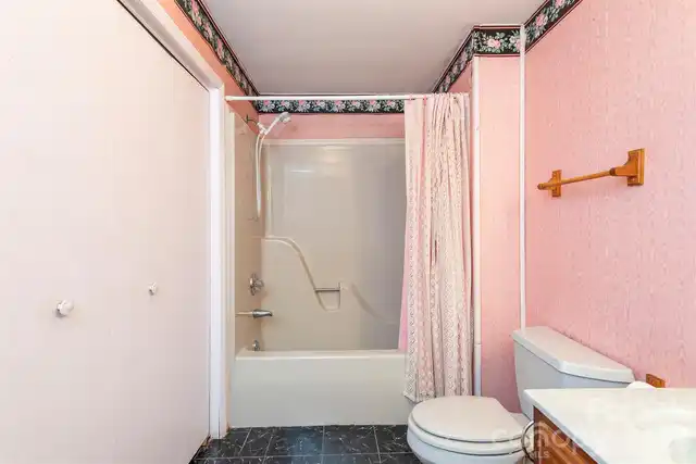 Listing Photo 22